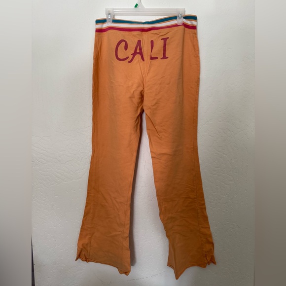 Worn once! Hollister lightweight sweat bottoms size L in women’s. - Picture 4 of 5